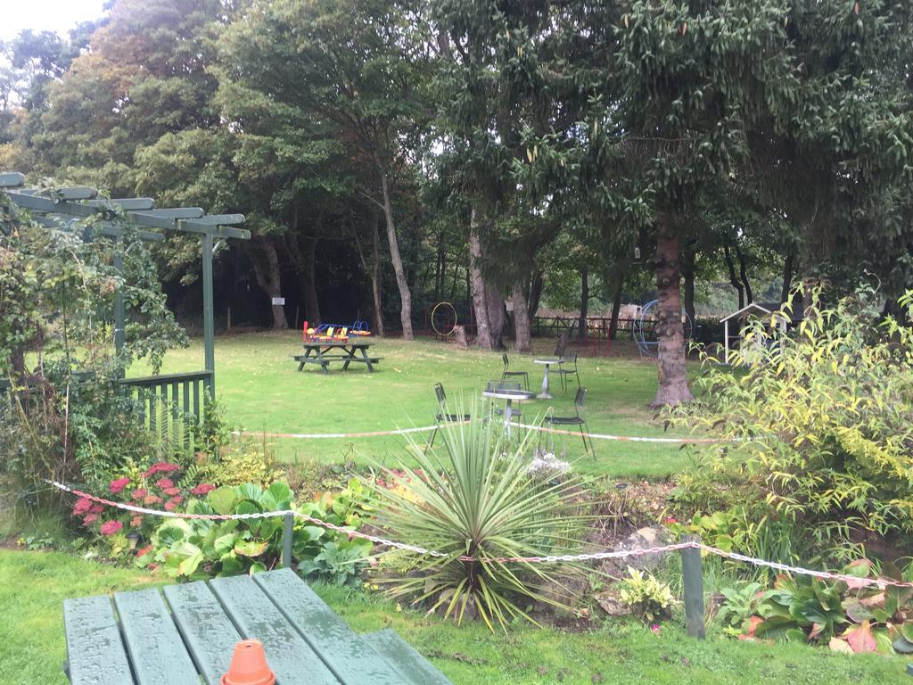 The Winchfield Inn Buitenkant foto